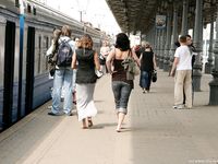 Feet - Lena D + Dina - 2008-08-04 Barefoot trip to Mytishi