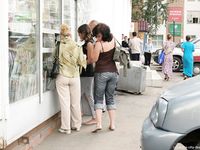 Feet - Lena D + Dina - 2008-08-04 Barefoot trip to Mytishi