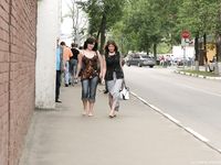 Feet - Lena D + Dina - 2008-08-04 Barefoot trip to Mytishi