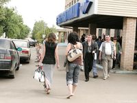 Feet - Lena D + Dina - 2008-08-04 Barefoot trip to Mytishi