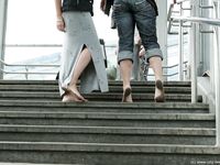 Feet - Lena D + Dina - 2008-08-04 Barefoot trip to Mytishi