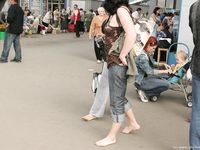 Feet - Lena D + Dina - 2008-08-04 Barefoot trip to Mytishi