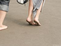 Feet - Lena D + Dina - 2008-08-04 Barefoot trip to Mytishi