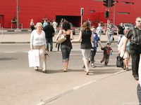 Feet - Lena D + Dina - 2008-08-04 Barefoot trip to Mytishi