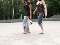 Feet - Lena D + Dina - 2008-08-04 Barefoot trip to Mytishi