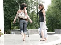 Feet - Lena D + Dina - 2008-08-04 Barefoot trip to Mytishi