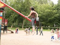 Feet - Lena D + Dina - 2008-08-04 Barefoot trip to Mytishi