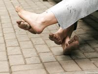 Feet - Lena D + Dina - 2008-08-04 Barefoot trip to Mytishi