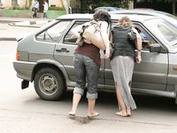 Feet - Lena D + Dina - 2008-08-04 Barefoot trip to Mytishi