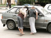 Feet - Lena D + Dina - 2008-08-04 Barefoot trip to Mytishi