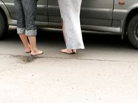 Feet - Lena D + Dina - 2008-08-04 Barefoot trip to Mytishi