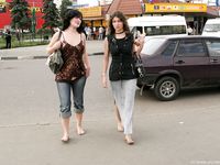 Feet - Lena D + Dina - 2008-08-04 Barefoot trip to Mytishi