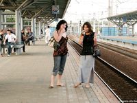 Feet - Lena D + Dina - 2008-08-04 Barefoot trip to Mytishi