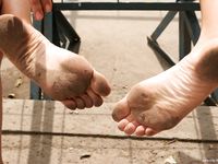 Feet - Lena D + Luba B - 2007-10-26 Barefoot babes