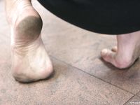 Feet - Lena D + Luba B - 2007-10-26 Barefoot babes