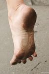 Feet - Lena D + Luba B - 2007-10-26 Barefoot babes