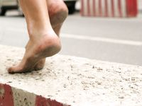 Feet - Lena D + Luba B - 2007-10-26 Barefoot babes