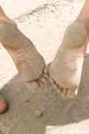 Feet - Lena D + Luba B - 2007-10-26 Barefoot babes