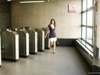 Feet - Lena D - 2009-03-31 Barefoot in metro & sexy soles in the city