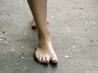 Feet - Lena F - 2010-06-09 Feet with high arches