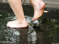 Feet - Lena F - 2010-06-09 Feet with high arches