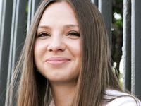 Feet - Lena F - 2010-06-09 Feet with high arches