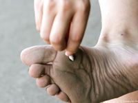 Feet - Lena F - 2010-06-09 Feet with high arches