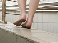 Feet - Lena F - 2010-06-09 Feet with high arches