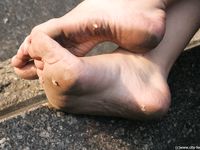 Feet - Lena F - 2010-06-09 Feet with high arches