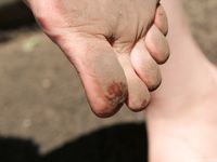 Feet - Lena G - 2011-10-31 Beauty with dirty soles