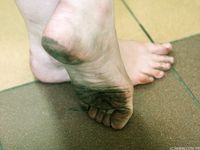 Feet - Lena G - 2011-10-31 Beauty with dirty soles