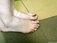 Feet - Lena G - 2011-10-31 Beauty with dirty soles