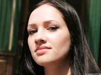 Feet - Lena G - 2011-10-31 Beauty with dirty soles