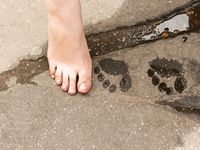 Feet - Lena G - 2011-10-31 Beauty with dirty soles