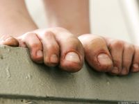 Feet - Lena G - 2011-10-31 Beauty with dirty soles