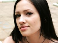 Feet - Lena G - 2011-10-31 Beauty with dirty soles