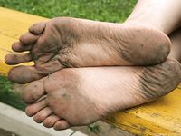 Feet - Lena G - 2011-10-31 Beauty with dirty soles
