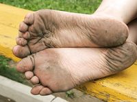 Feet - Lena G - 2011-10-31 Beauty with dirty soles