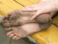 Feet - Lena G - 2011-10-31 Beauty with dirty soles