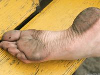 Feet - Lena G - 2011-10-31 Beauty with dirty soles