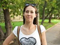 Feet - Lena H - 2018-06-04 Torn sandals