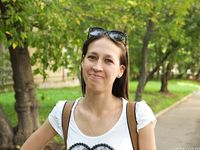 Feet - Lena H - 2018-06-04 Torn sandals