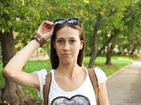 Feet - Lena H - 2018-06-04 Torn sandals