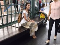 Feet - Lena H - 2018-06-04 Torn sandals