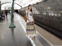 Feet - Lena H - 2018-06-04 Torn sandals