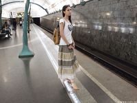 Feet - Lena H - 2018-06-04 Torn sandals