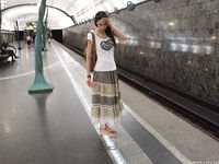 Feet - Lena H - 2018-06-04 Torn sandals