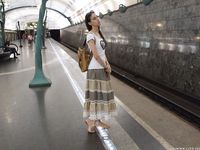 Feet - Lena H - 2018-06-04 Torn sandals