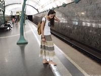 Feet - Lena H - 2018-06-04 Torn sandals