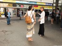 Feet - Lena H - 2018-06-04 Torn sandals